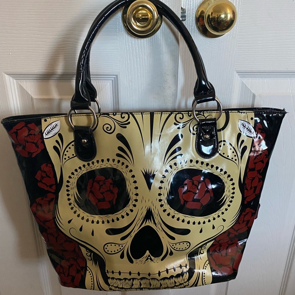 Skull tote bag